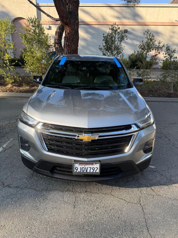 Chevy Traverse windshield replacement — mobile service Los Angeles